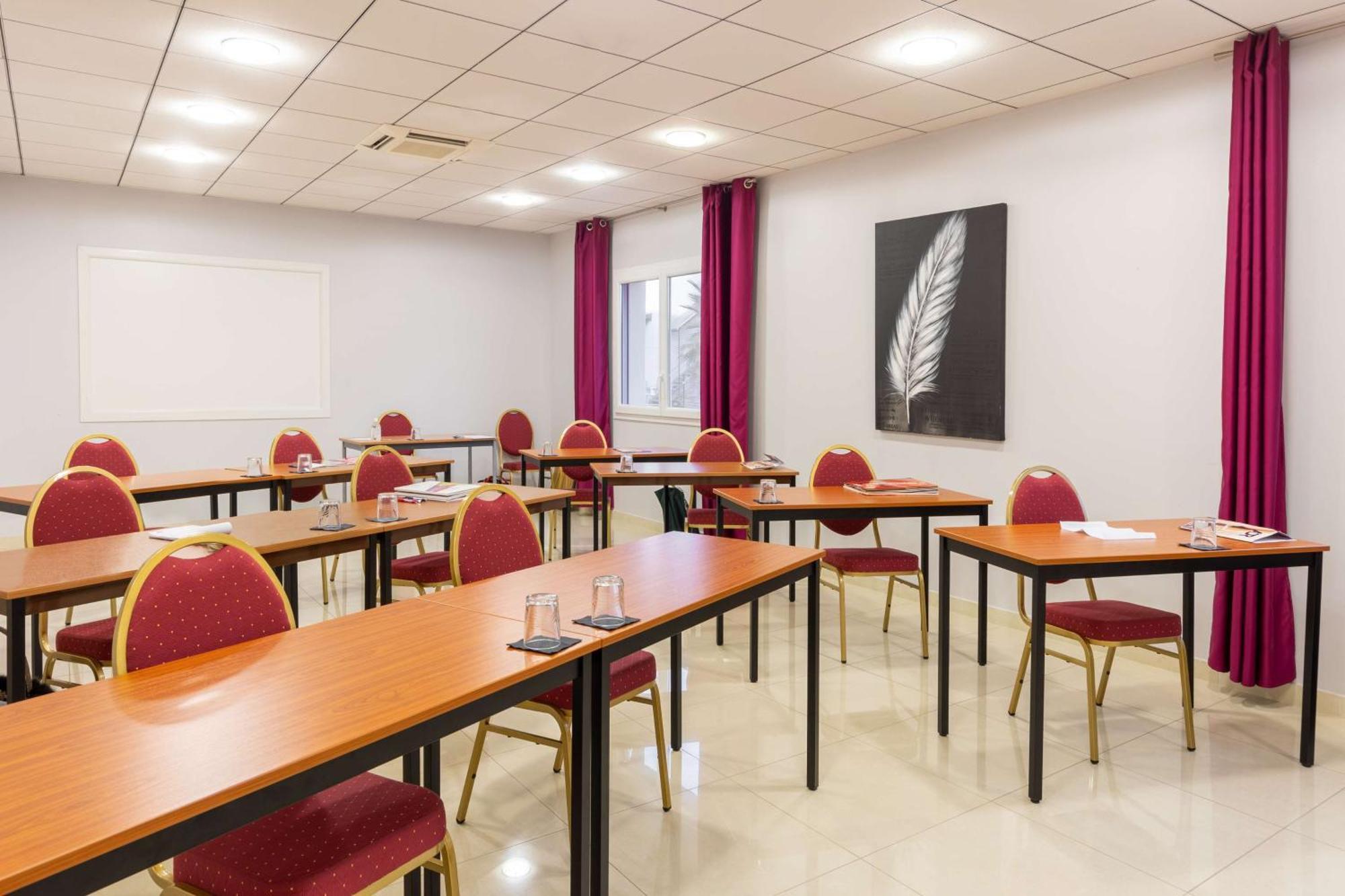 Best Western Hotel & Spa Pau Lescar Aeroport 外观 照片
